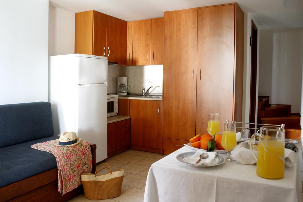 Zouzoulas Filoxenia - Koralia Apartments Milina Room photo